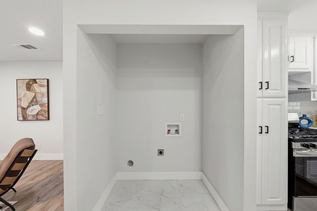 1831 Lee Street, Mesquite, TX 75149