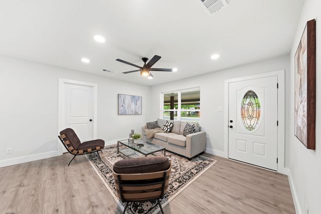 1831 Lee Street, Mesquite, TX 75149