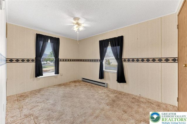 37 Stacey Drive, Lehigh Twp, PA 18088