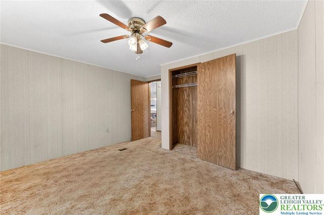 37 Stacey Drive, Lehigh Twp, PA 18088