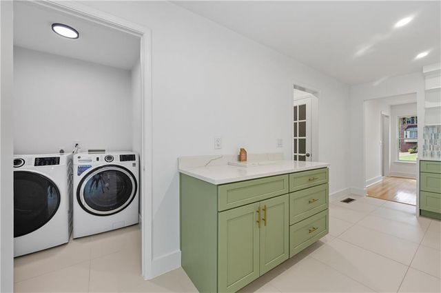 51 Queen Anne SE Drive, Mableton, GA 30126