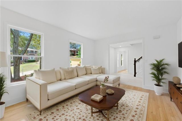 51 Queen Anne SE Drive, Mableton, GA 30126