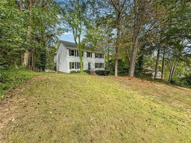 51 Queen Anne SE Drive, Mableton, GA 30126