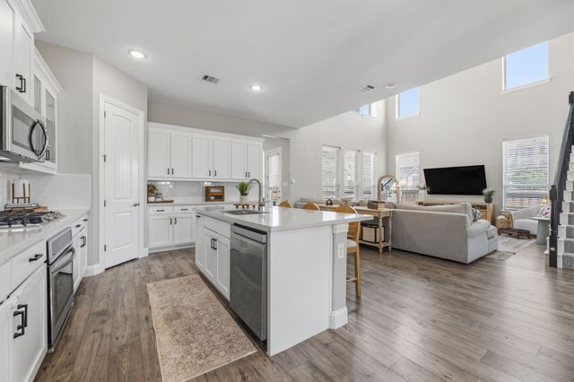 1709 Fagan Street, Farmers Branch, TX 75234
