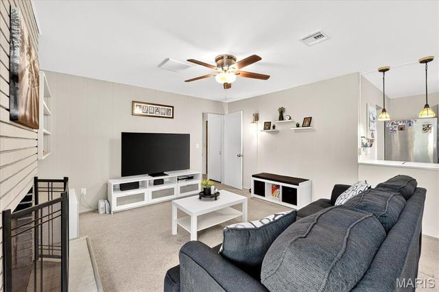 1659 Pepperwood Drive, St Louis, MO 63146