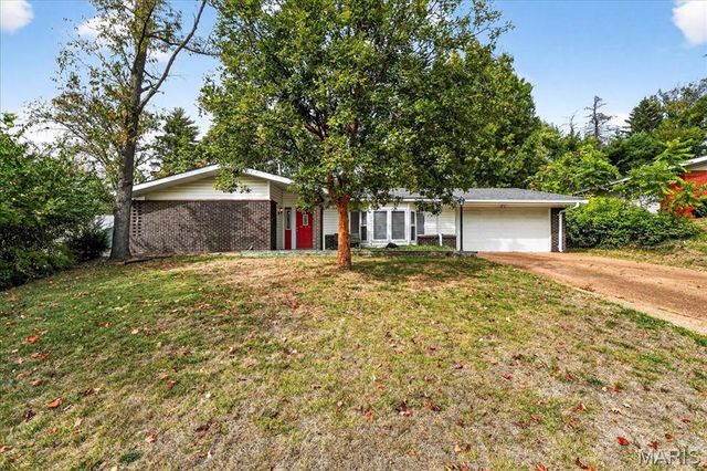 1659 Pepperwood Drive, St Louis, MO 63146