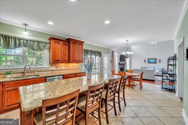 121 Bridgeway Drive, Warner Robins, GA 31088