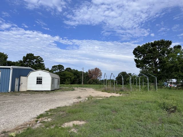 2096 Fm 21, Pittsburg, TX 75686