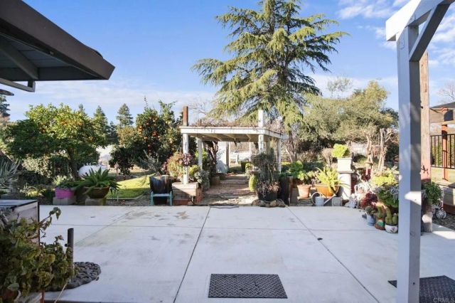 3629 N Lake Road, Merced, CA 95340