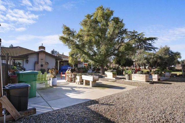 3629 N Lake Road, Merced, CA 95340