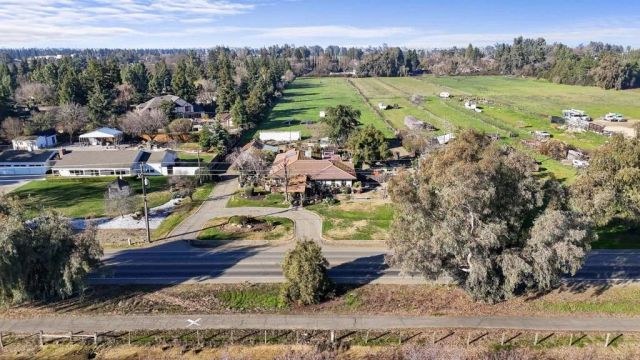 3629 N Lake Road, Merced, CA 95340