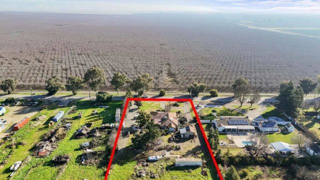3629 N Lake Road, Merced, CA 95340