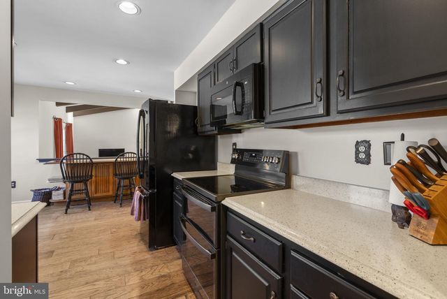 16424 MONTECREST LN, Gaithersburg, MD 20878