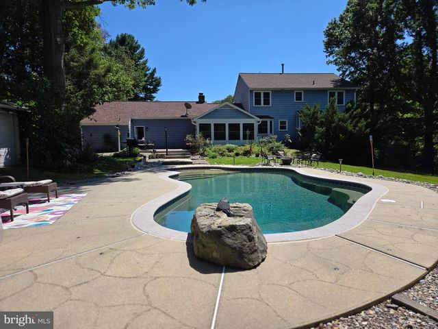 16424 MONTECREST LN, Gaithersburg, MD 20878