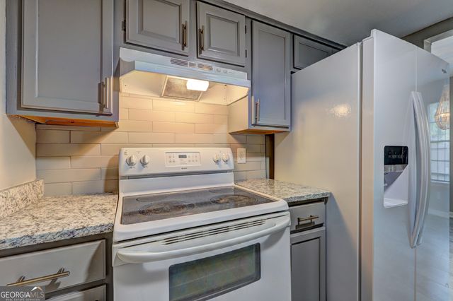 738 Dunaire Way, Jonesboro, GA 30238