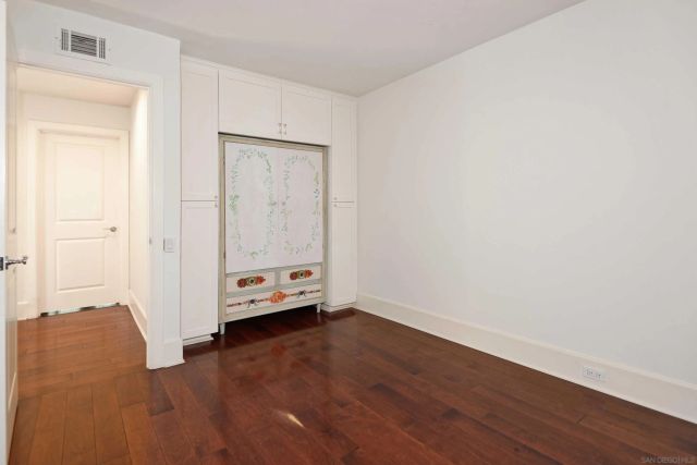 5629 Caminito Isla, La Jolla, CA 92037