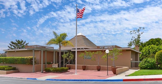 5629 Caminito Isla, La Jolla, CA 92037