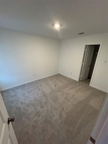 5703 Little Redwing, Baytown, TX 77521