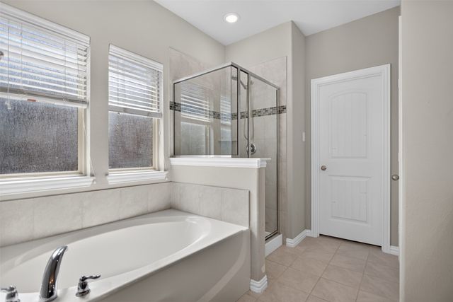 2066 Avondown Road, Forney, TX 75126