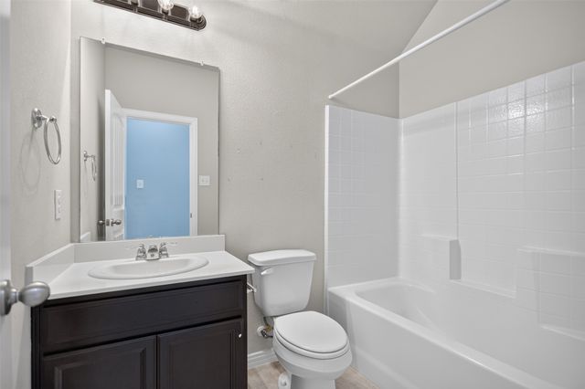 2066 Avondown Road, Forney, TX 75126