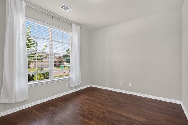2066 Avondown Road, Forney, TX 75126