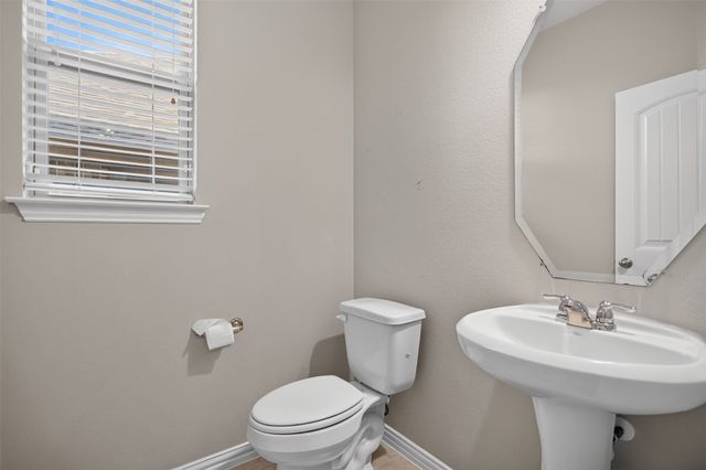 2066 Avondown Road, Forney, TX 75126