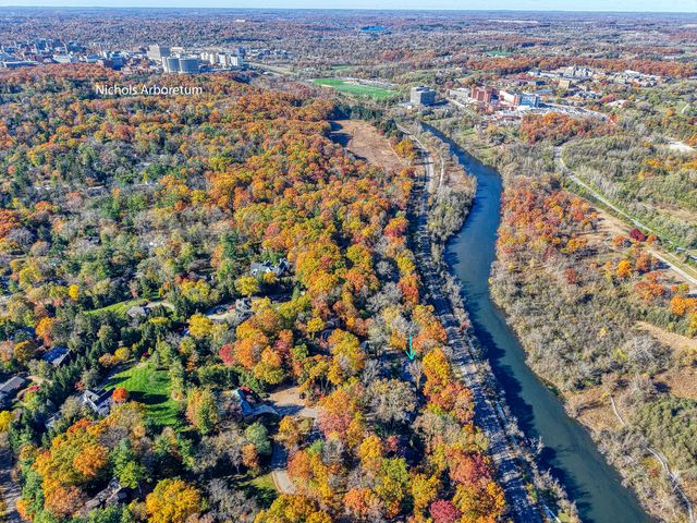 333 Riverview Drive, Ann Arbor, MI 48104