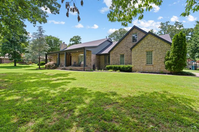 2515 Shasten Street, Grove, OK 74344