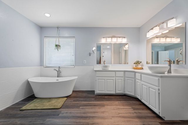 2515 Shasten Street, Grove, OK 74344
