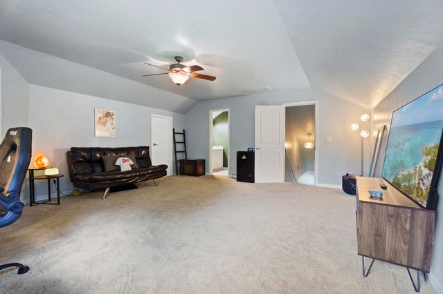 2515 Shasten Street, Grove, OK 74344