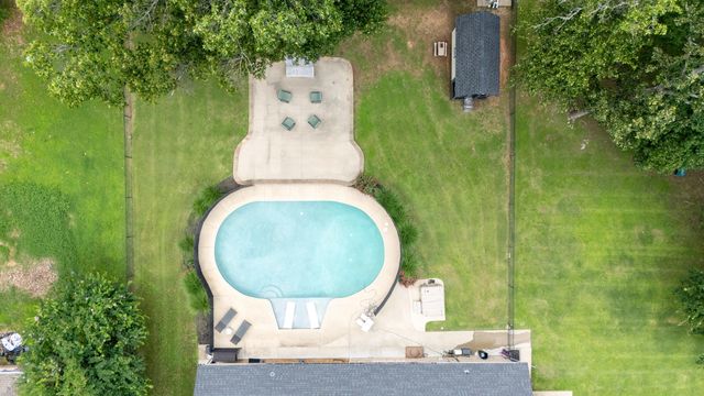 2515 Shasten Street, Grove, OK 74344