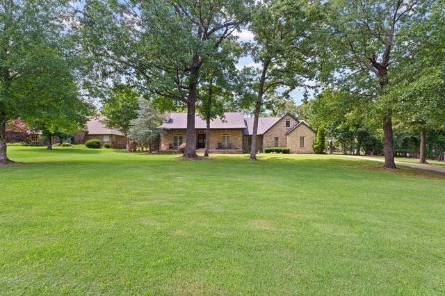 2515 Shasten Street, Grove, OK 74344