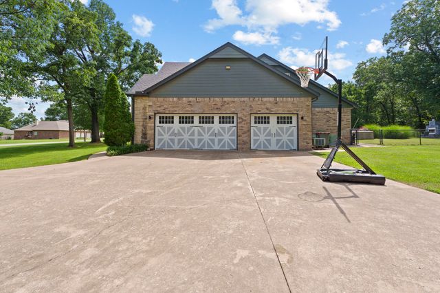 2515 Shasten Street, Grove, OK 74344