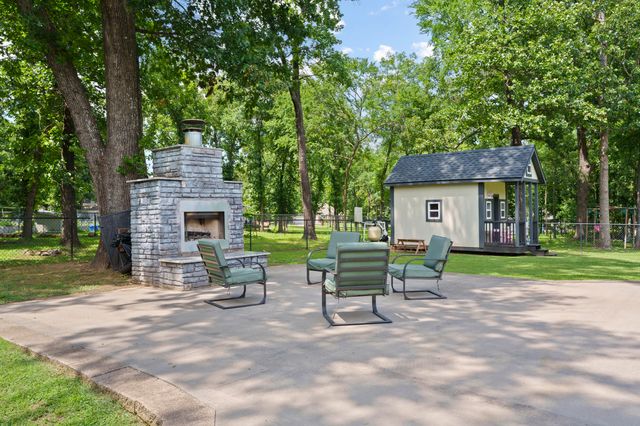 2515 Shasten Street, Grove, OK 74344