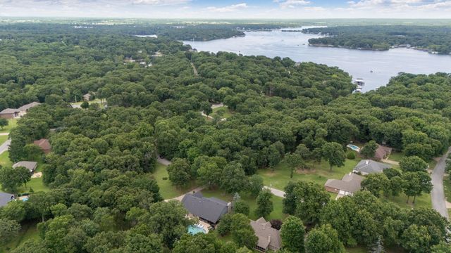 2515 Shasten Street, Grove, OK 74344