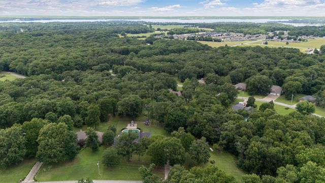 2515 Shasten Street, Grove, OK 74344