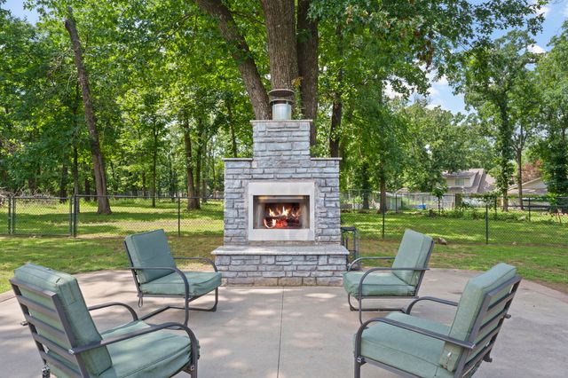 2515 Shasten Street, Grove, OK 74344