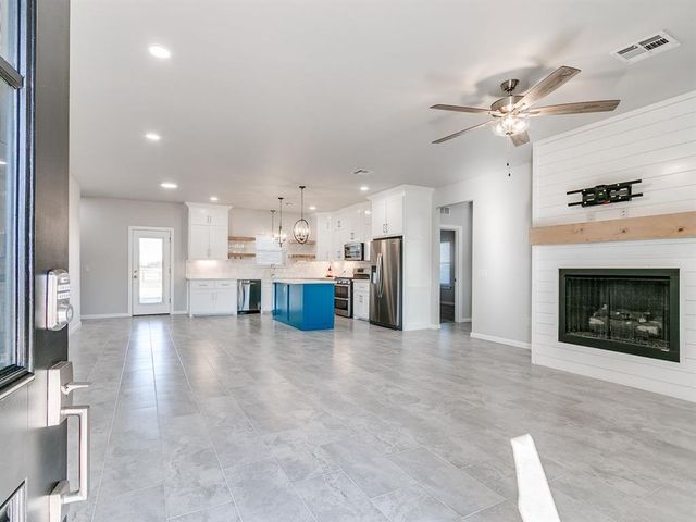 776 Ole Rock Creek Road, Tuttle, OK 73089