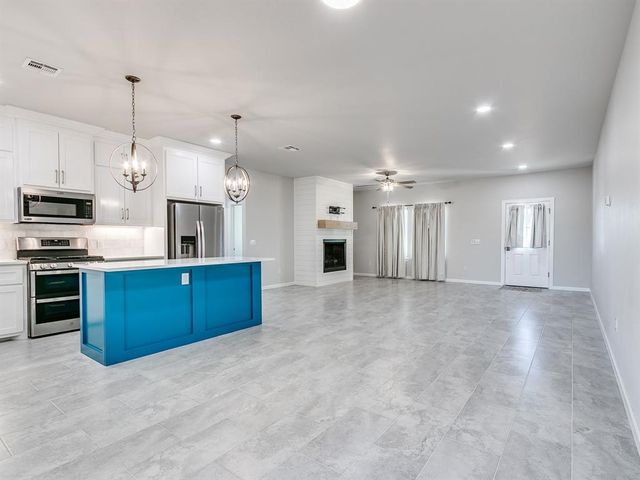 776 Ole Rock Creek Road, Tuttle, OK 73089