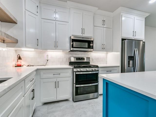 776 Ole Rock Creek Road, Tuttle, OK 73089