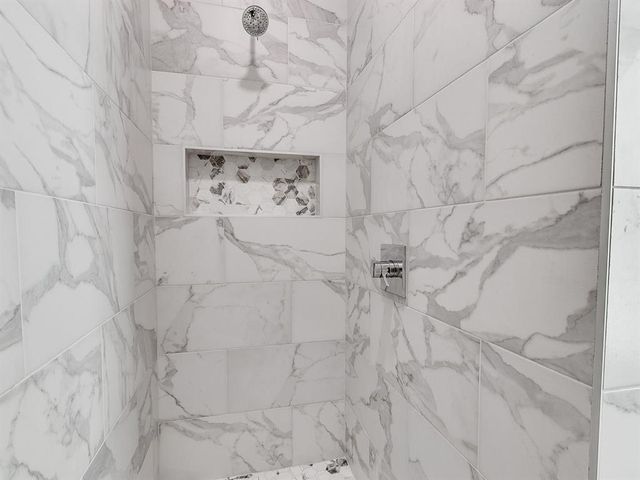 776 Ole Rock Creek Road, Tuttle, OK 73089