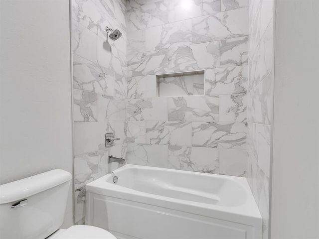 776 Ole Rock Creek Road, Tuttle, OK 73089