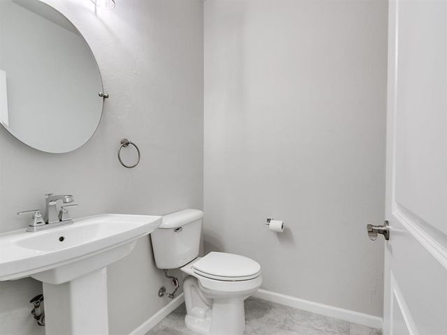 776 Ole Rock Creek Road, Tuttle, OK 73089