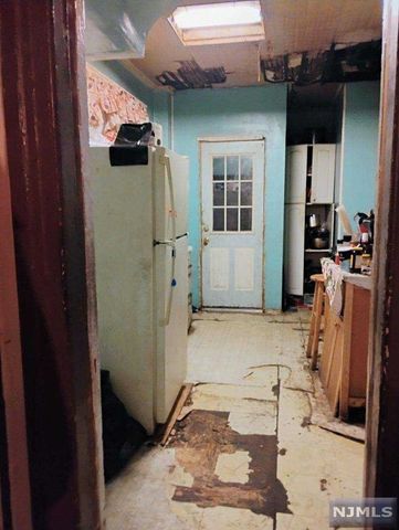 66 Linden Avenue, Bloomfield, NJ 07003