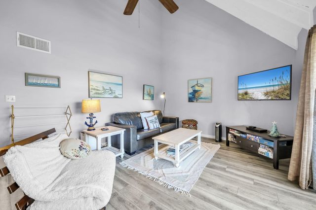 542 N Driftwood Bay 98C, Miramar Beach, FL 32550