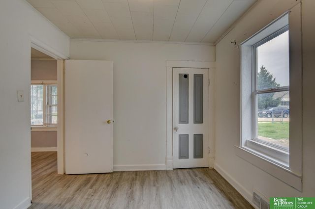 2414 Larimore Avenue, Omaha, NE 68111