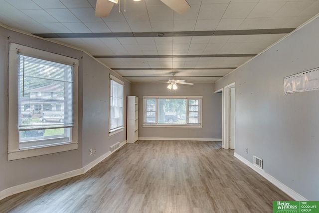 2414 Larimore Avenue, Omaha, NE 68111