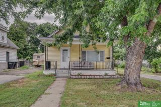 2414 Larimore Avenue, Omaha, NE 68111