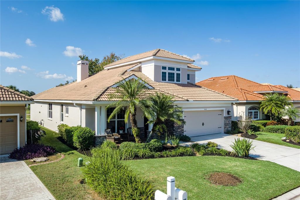 Image 40 of property listing at 6552 TAILFEATHER WAY, Bradenton, FL 34203