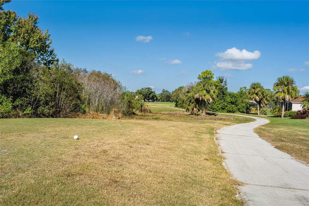 Image 53 of property listing at 6552 TAILFEATHER WAY, Bradenton, FL 34203